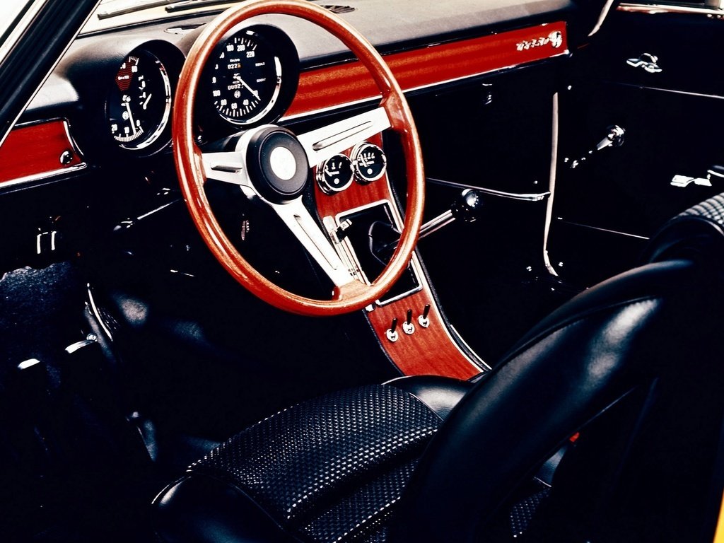 alfa_romeo_ interior