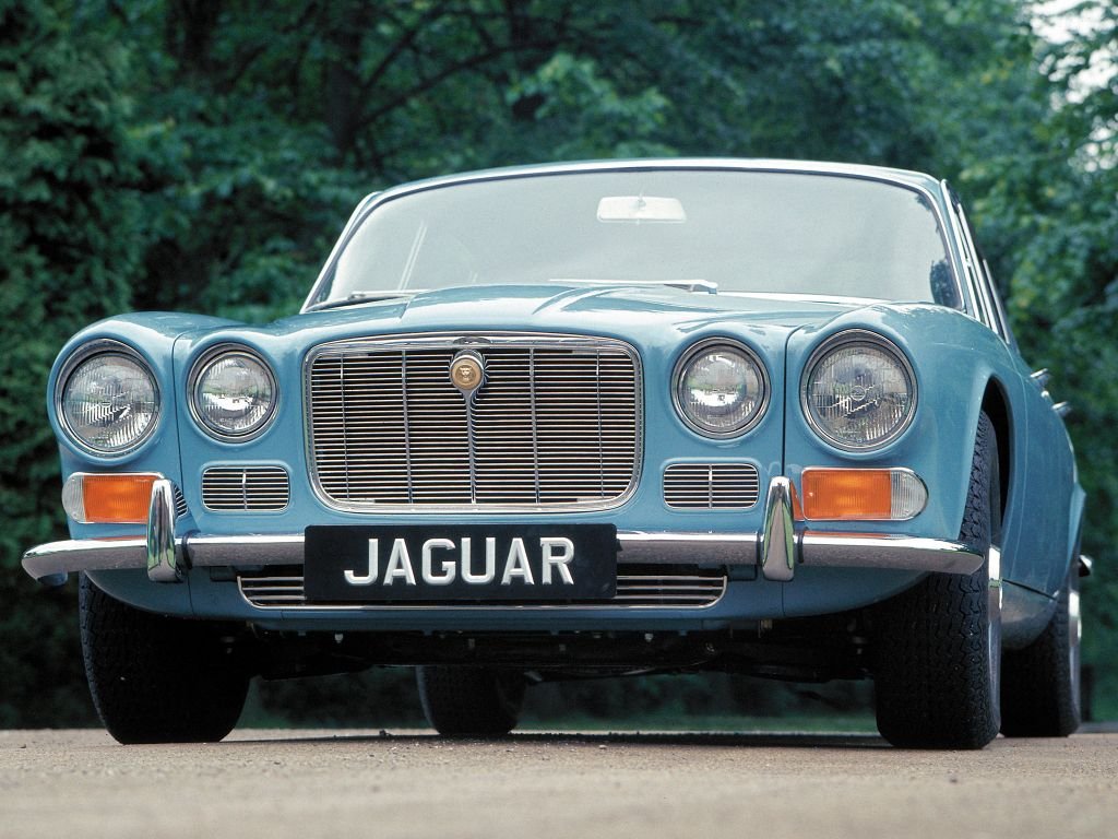 Jaguar XJ6