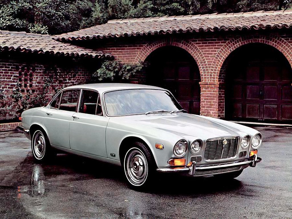 jaguar_xj6