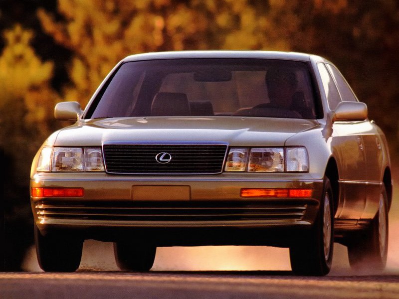 Photo of Lexus LS400