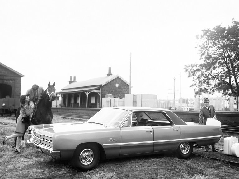 Read more about the article Dodge Phoenix Hardtop