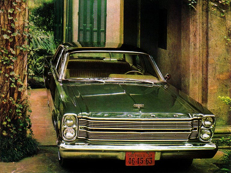 Read more about the article Ford Galaxie Sedan