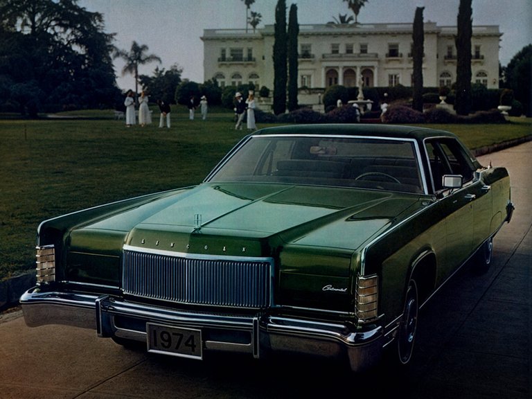Read more about the article Lincoln Town Car Sedan/Coupe