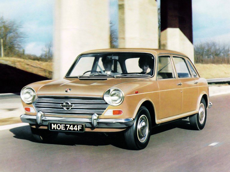 Read more about the article Austin 1800 Sedan