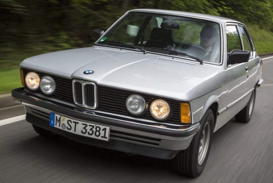 Read more about the article BMW 320/323i