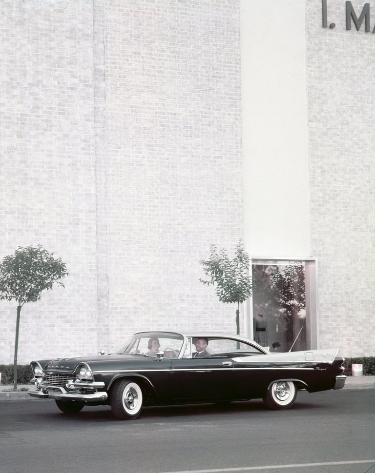 Read more about the article Dodge Royal/Coronet Hardtop