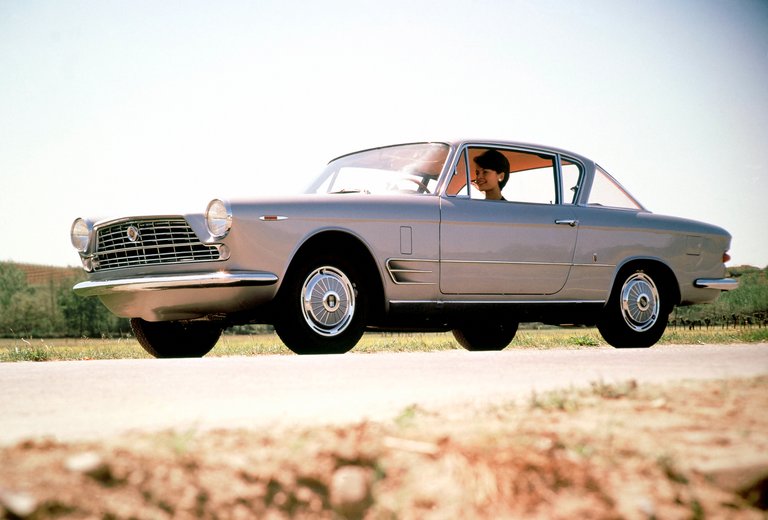 Read more about the article Fiat 2300 Sedan/Wagon