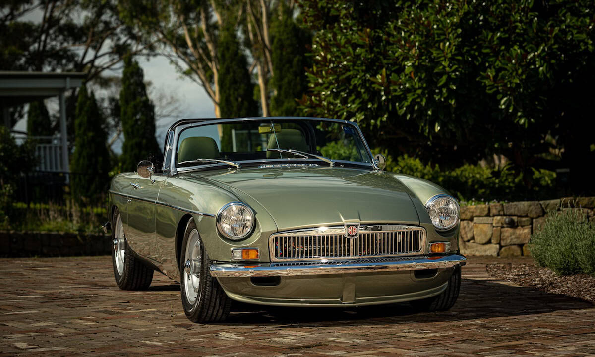Modern Classic Cars Foundation MGB
