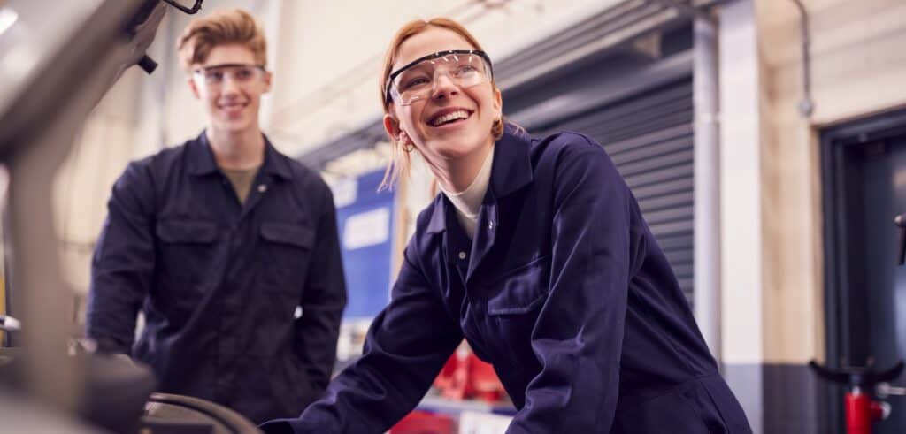 Modern Classic Cars Foundation 2