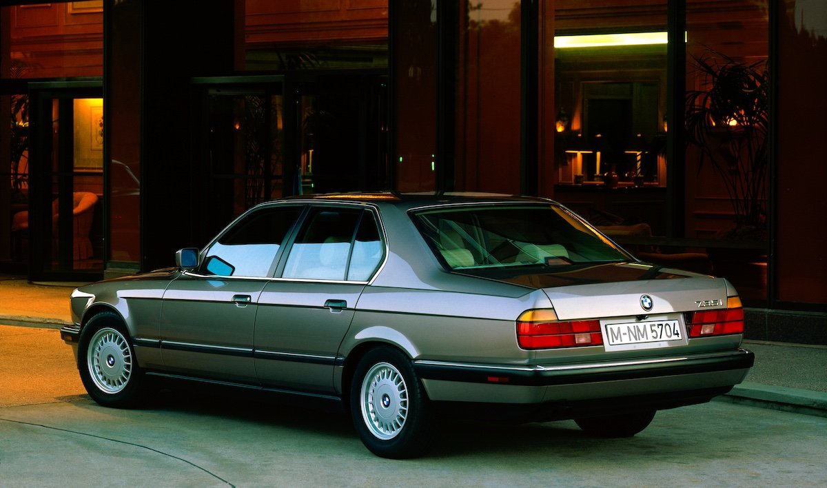 BMW 735i E32