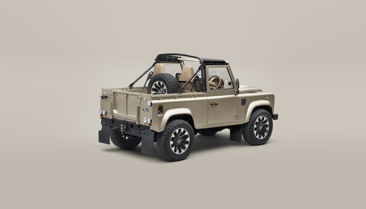 Land Rover Classic Defender V8 Soft Top