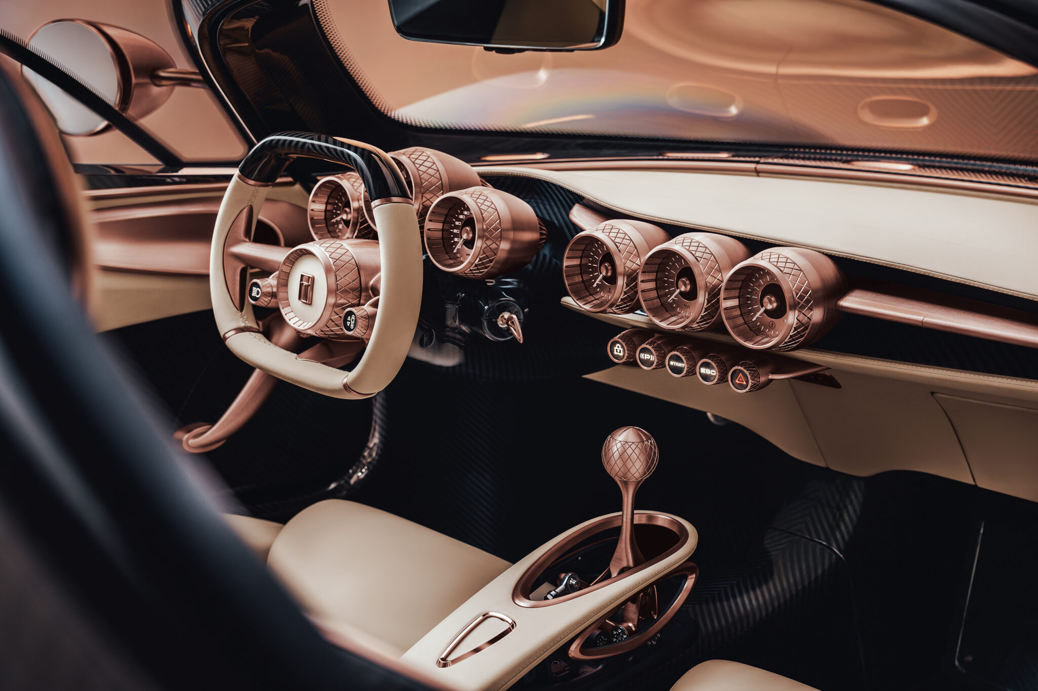Inside the De Tomaso P72