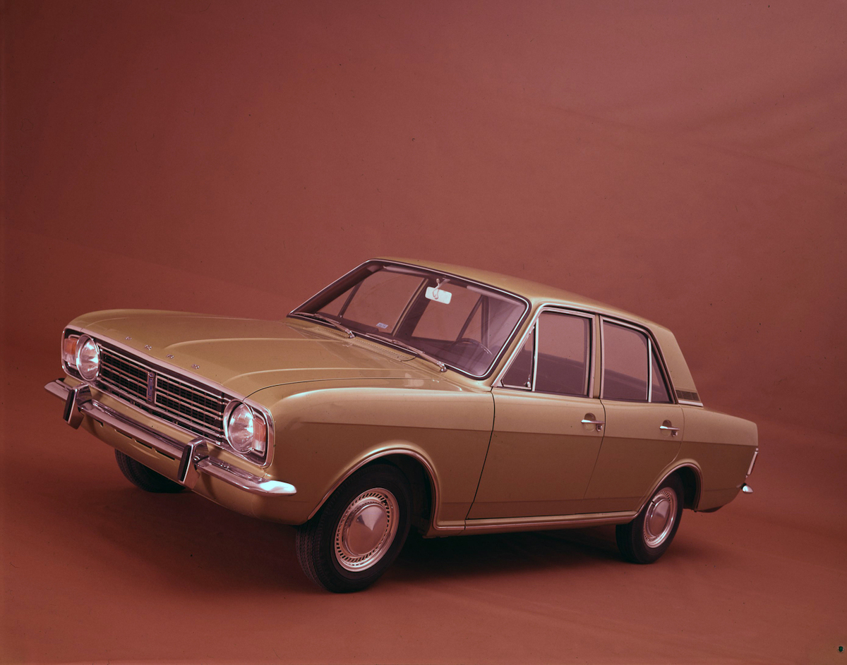 1970 Ford Cortina MK II Super 1600 LHD in studio