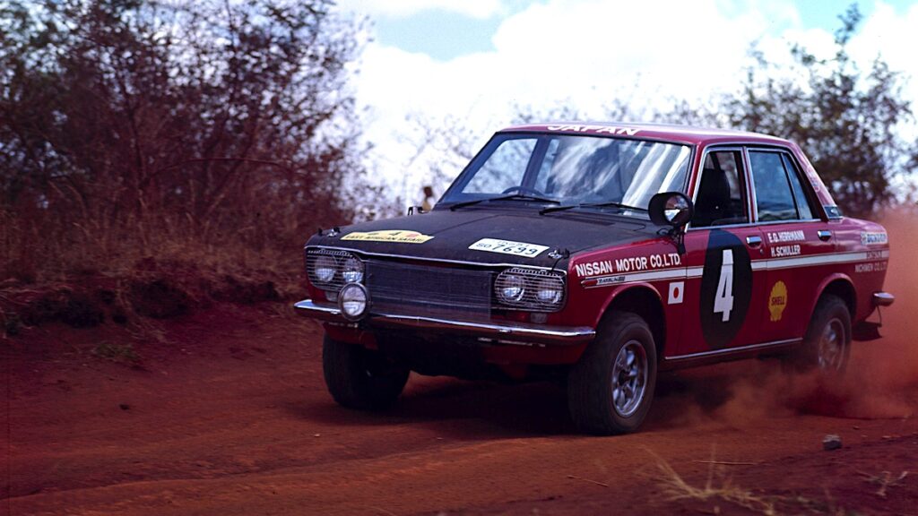 1970 The 18th East African Safari Rally (Mar 30, 1970) Bluebird 510 No4 Winner Before Safety Inspection