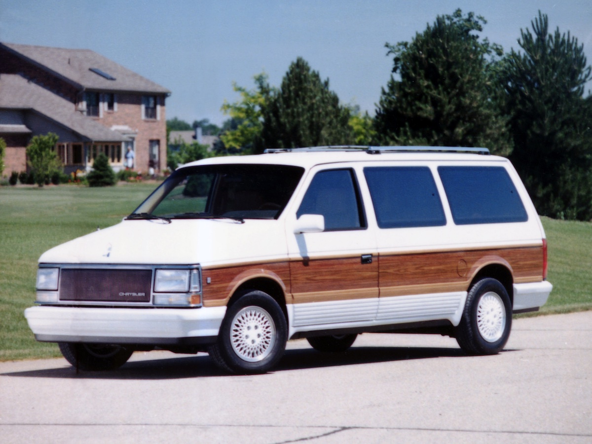 1990 Chrysler Town & Country