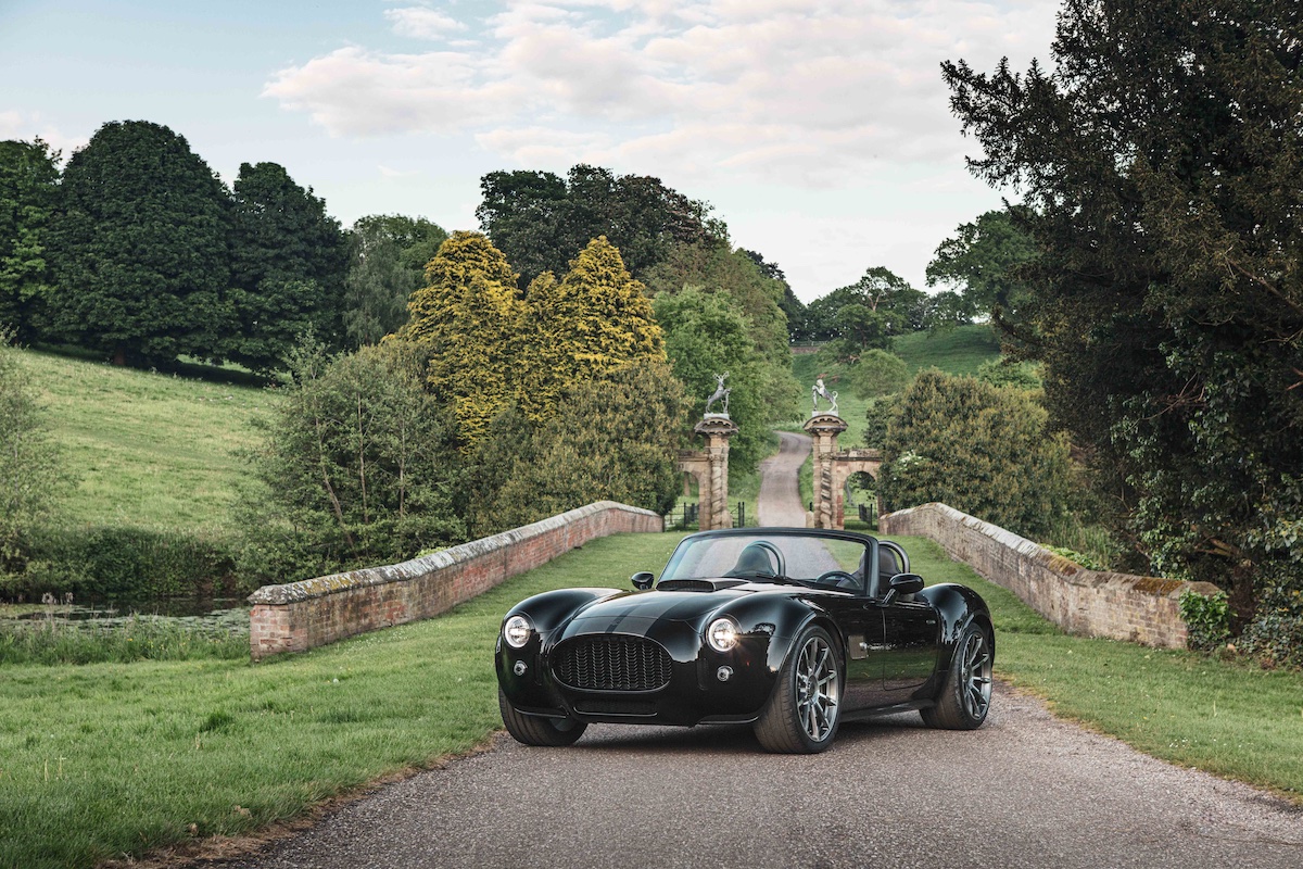 AC Cobra GT Roadster