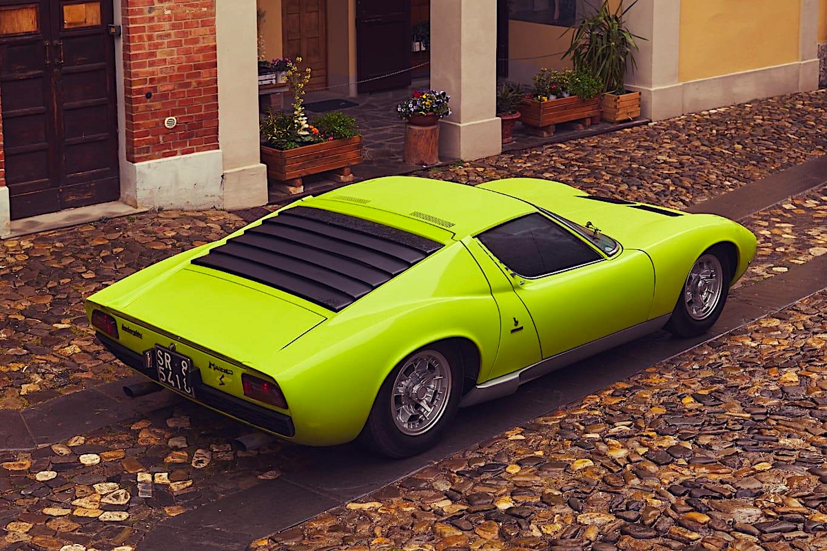 Lamborghini Miura in Verde Scandal green