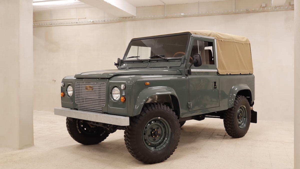 Lisbon Heritage Vehicles Land Rover SEVENTY