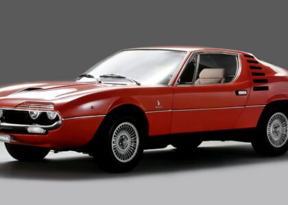Alfa Romeo Montreal