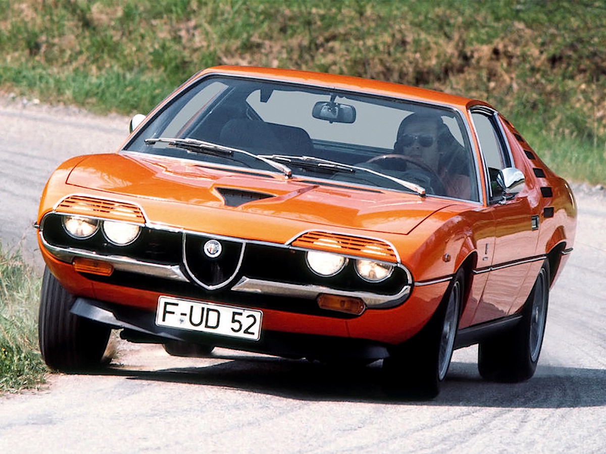 Alfa Romeo Montreal Driving