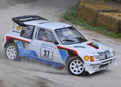 Peugeot 205 T16