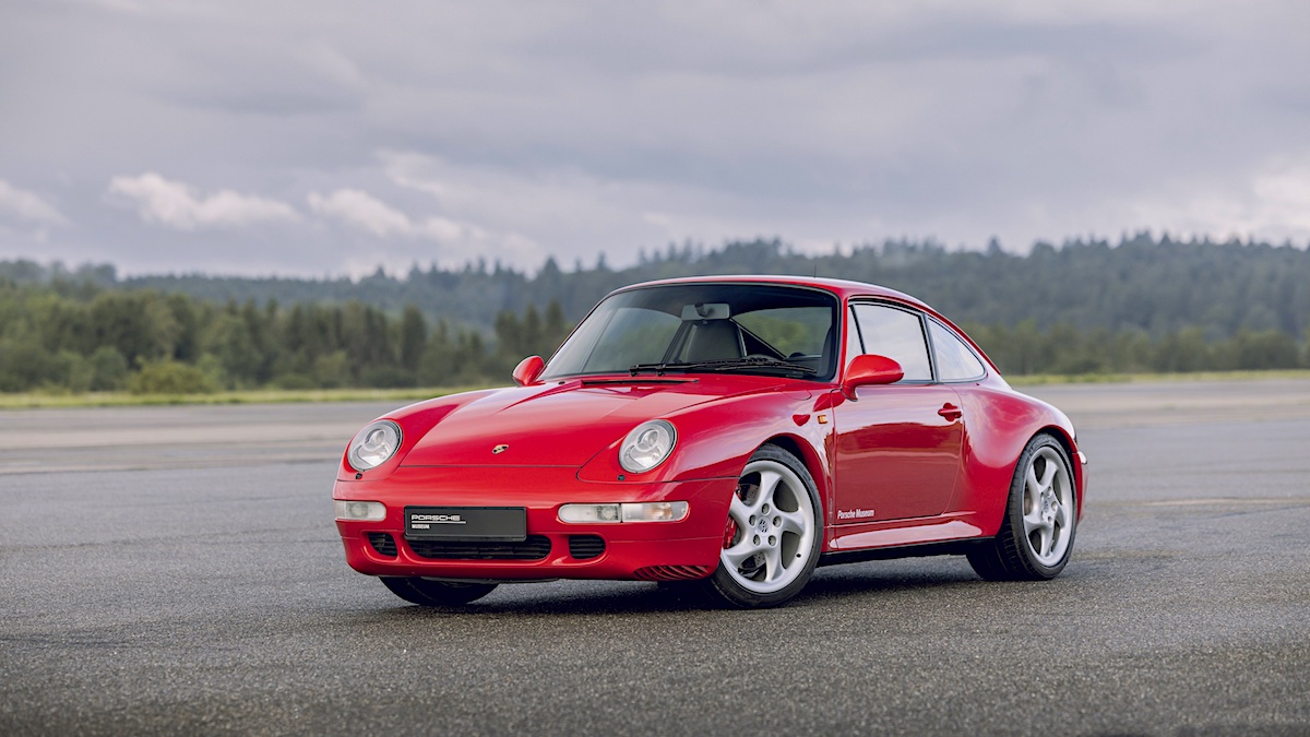 Porsche 993 Carrera 4S Front