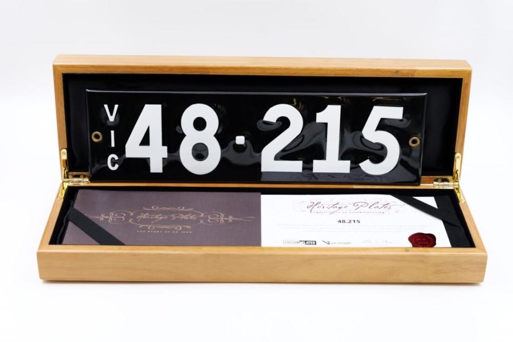 VIC 48-215 plate