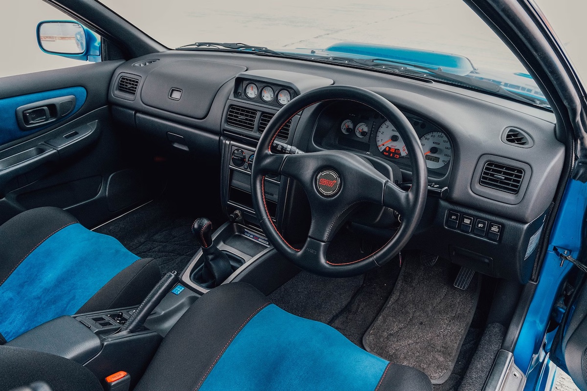 Subaru Impreza 22B STI interior