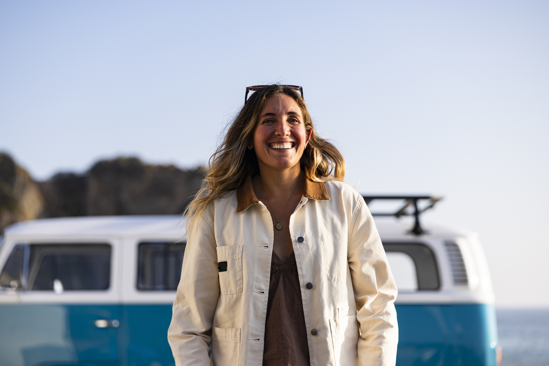 1977 Volkswagen T2 Bus Azul