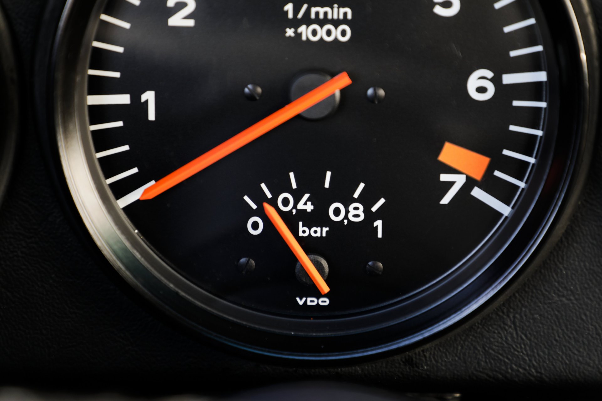 911 Turbo: Fuel consumption* combined (WLTP) 12.3 – 12.0 l/100 km, CO₂ emissions* combined (WLTP) 279 – 271 g/km, CO₂ class G , CO₂ class weighted combined G