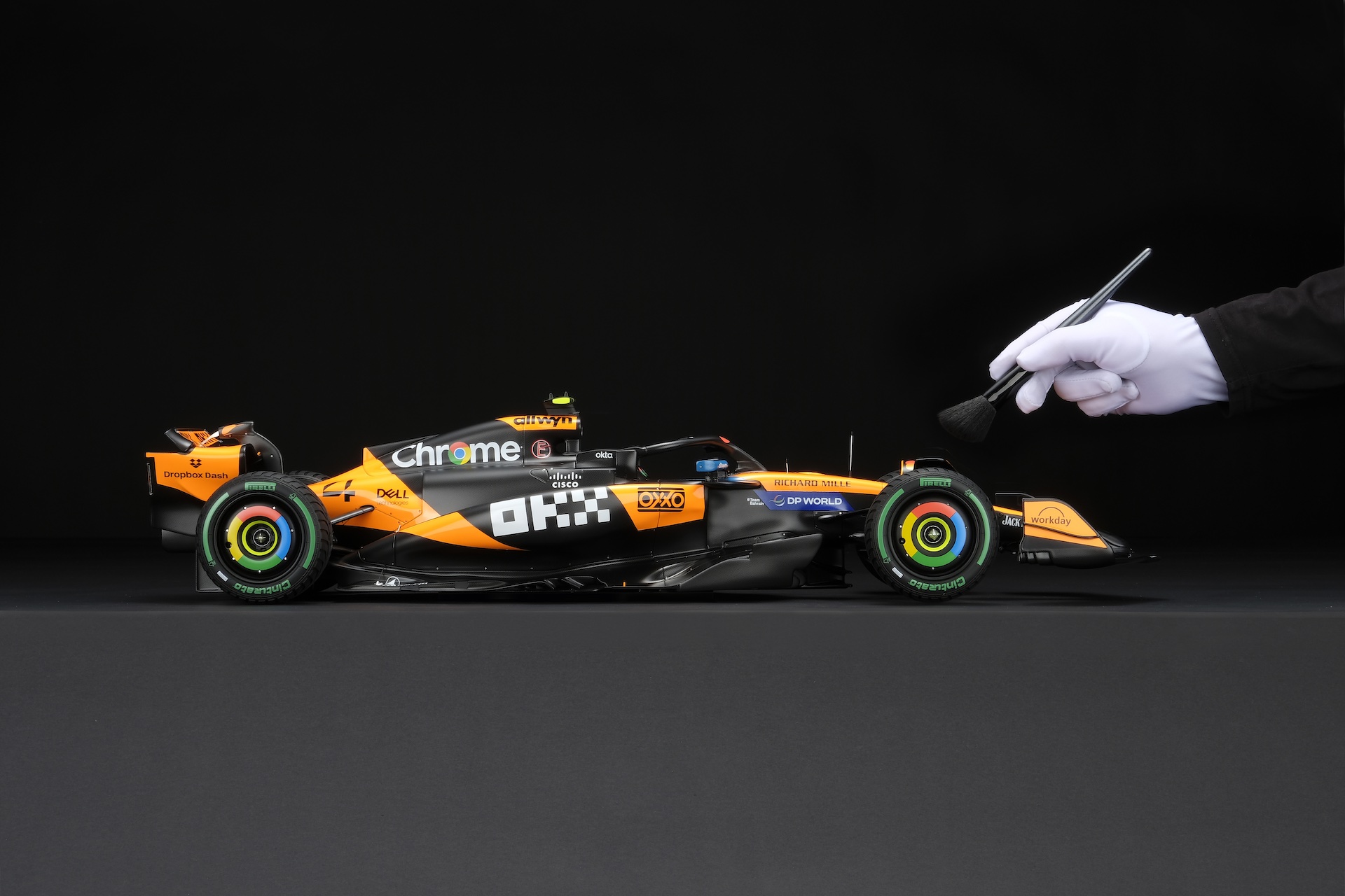 McLaren MCL39 - #4 Norris - Australian GP - 1.8 scale 2