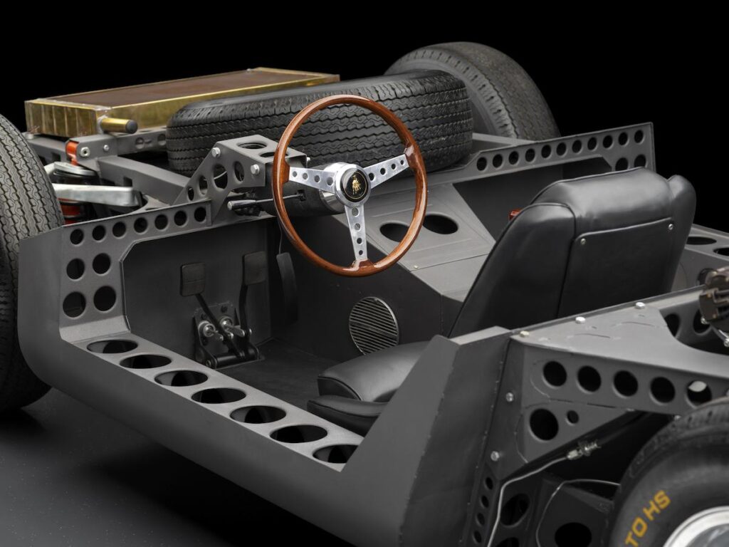 Lamborghini P400 chassis