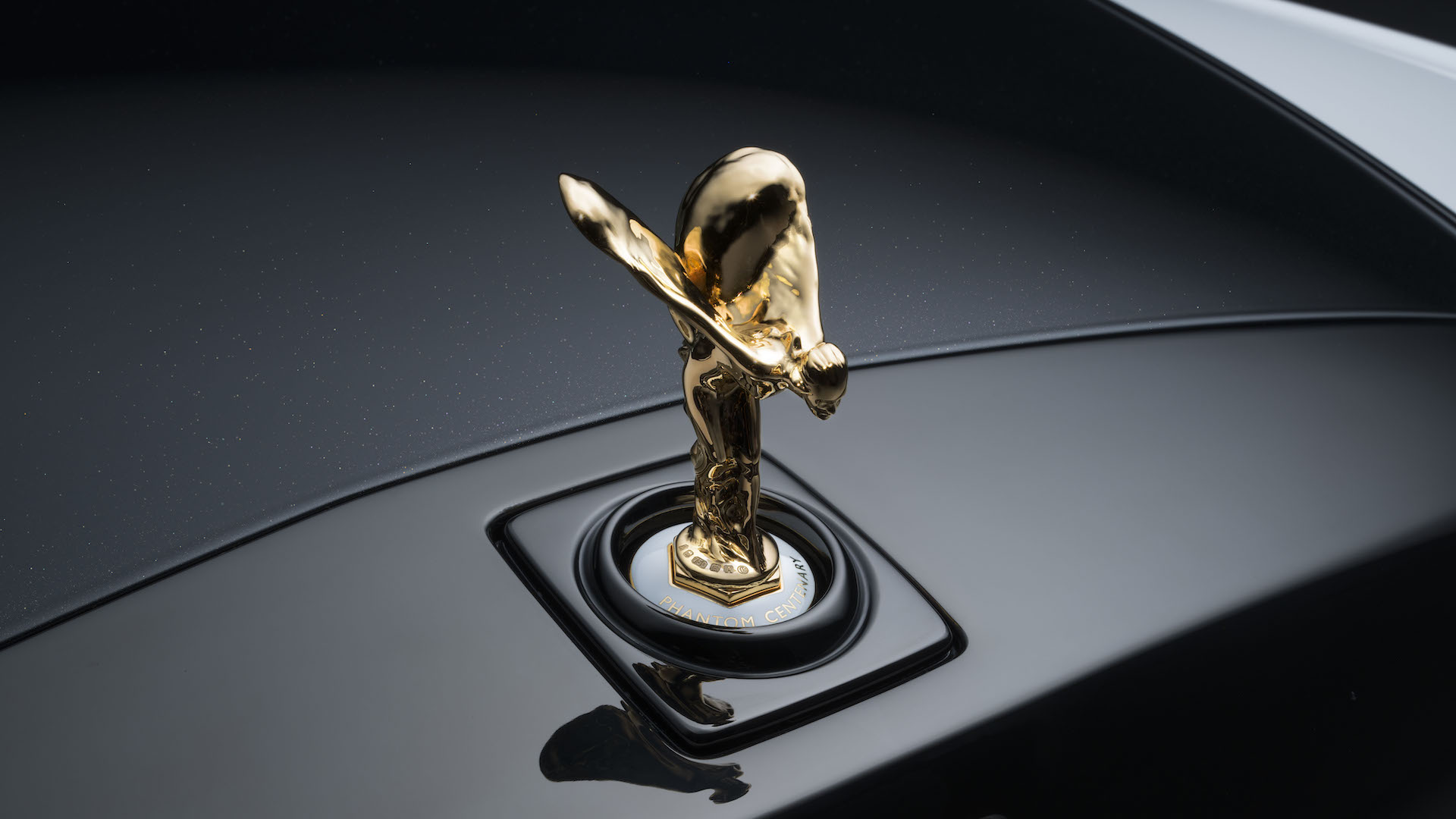 Phantom Centenary Private Collection - The Spirit of Ecstasy is presented in solid gold, hallmarked and enamelled, based on a 1925 casting from the first to grace a Phantom