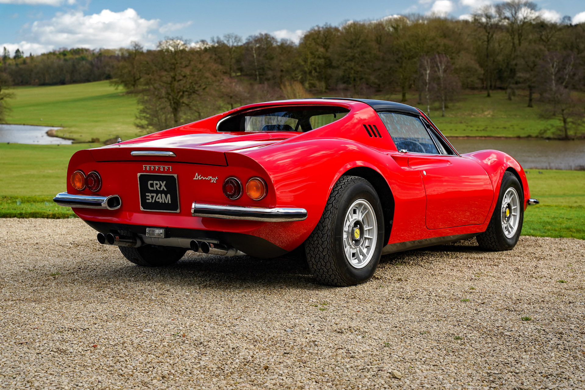 Side_rear_of_1973_Ferrari_246_Dino_GTS
