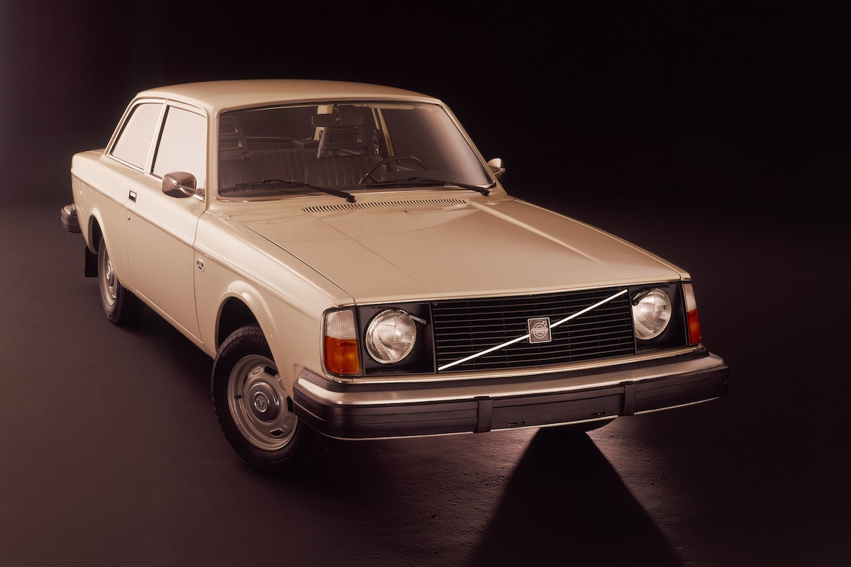 Volvo 242 L