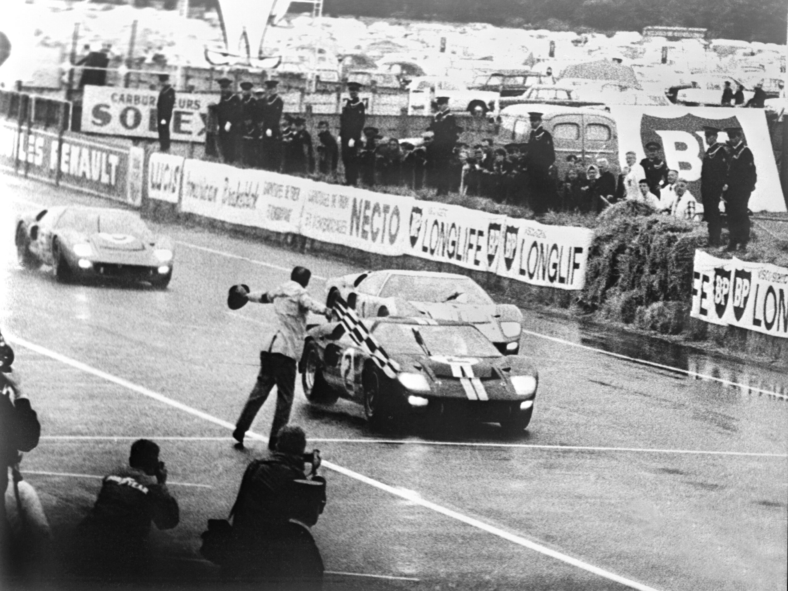 1966 Le Mans Ford GT40 1-2-3 finish
