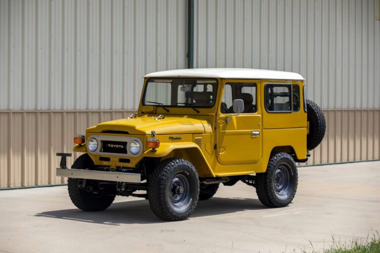 1978 Toyota FJ-40 Land Cruiser