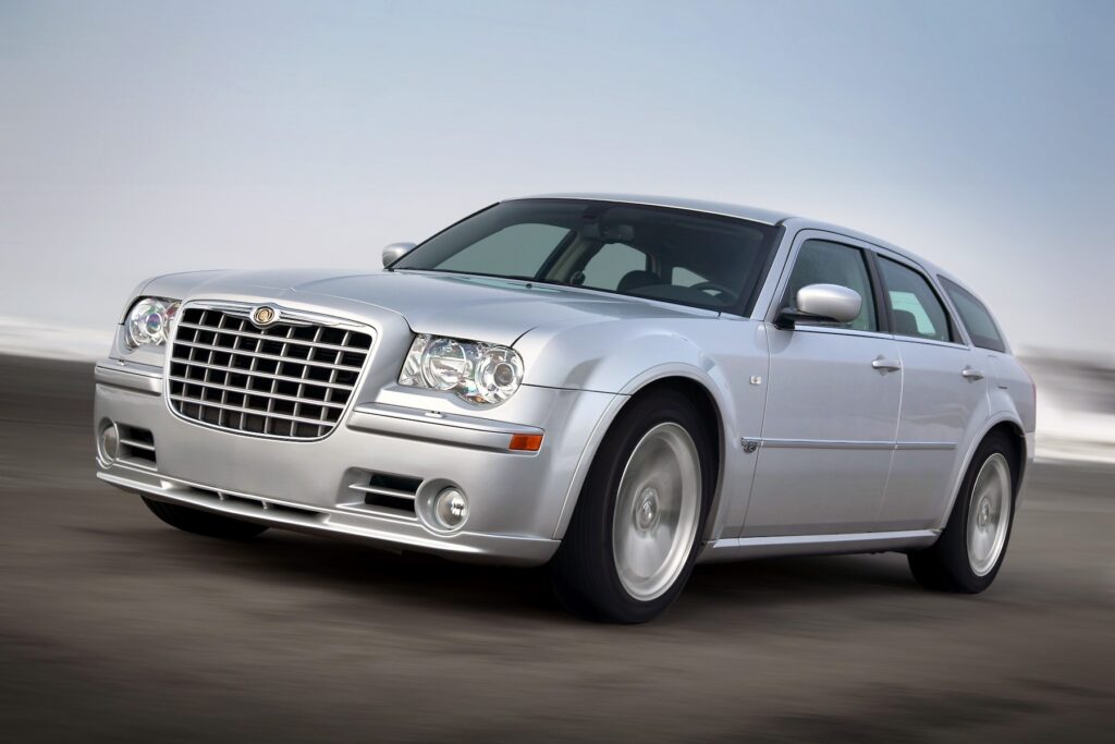 2006-11 Chrysler 300C SRT8 Touring Front Driving 2