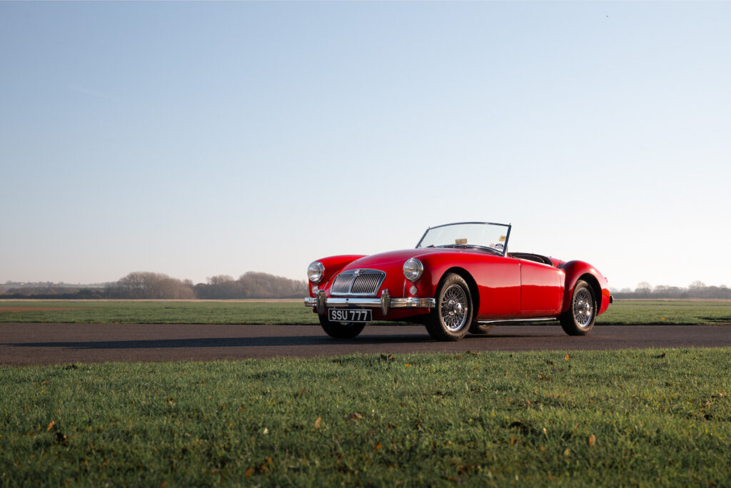 MG MGA