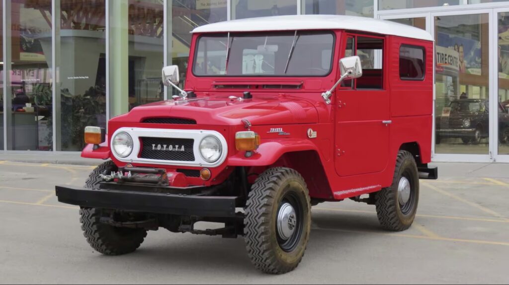 1966 Toyota FJ-40 Land Cruiser