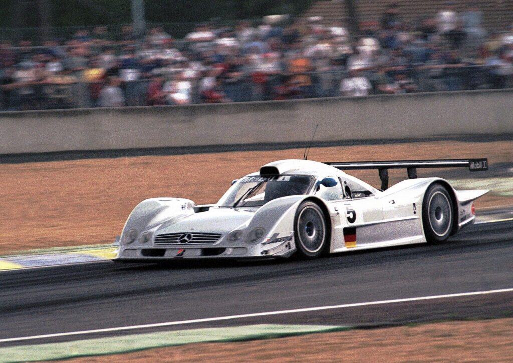 Mercedes-Benz CLR - Christophe Bouchut, Nick Heidfeld & Peter Dumbreck (who would later flip the car) exits Dunlop Chicane at the 1999 Le Mans