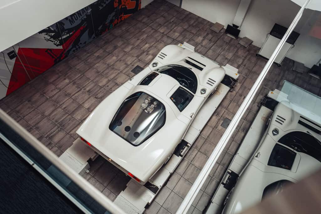 McLaren M6GT