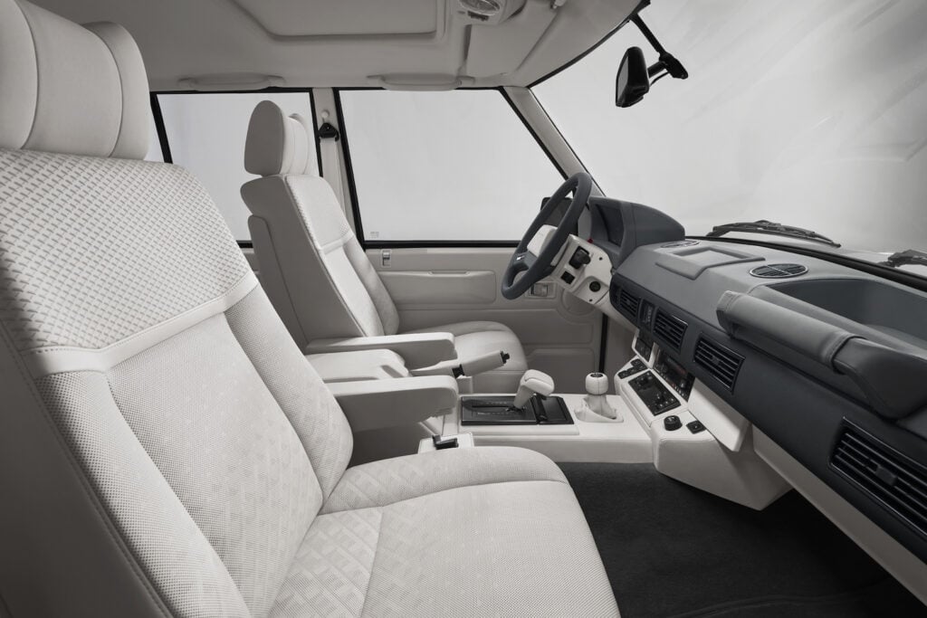 1993 Titan Silver Range Rover Classic