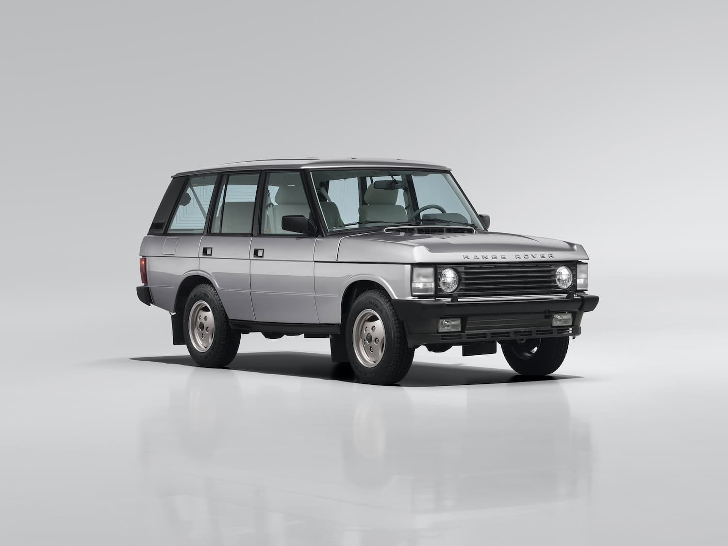 1993 Titan Silver Range Rover Classic