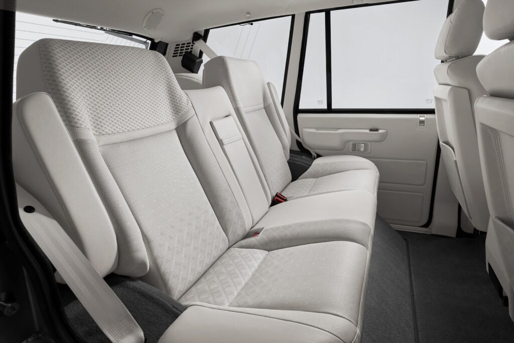1993 Titan Silver Range Rover Classic
