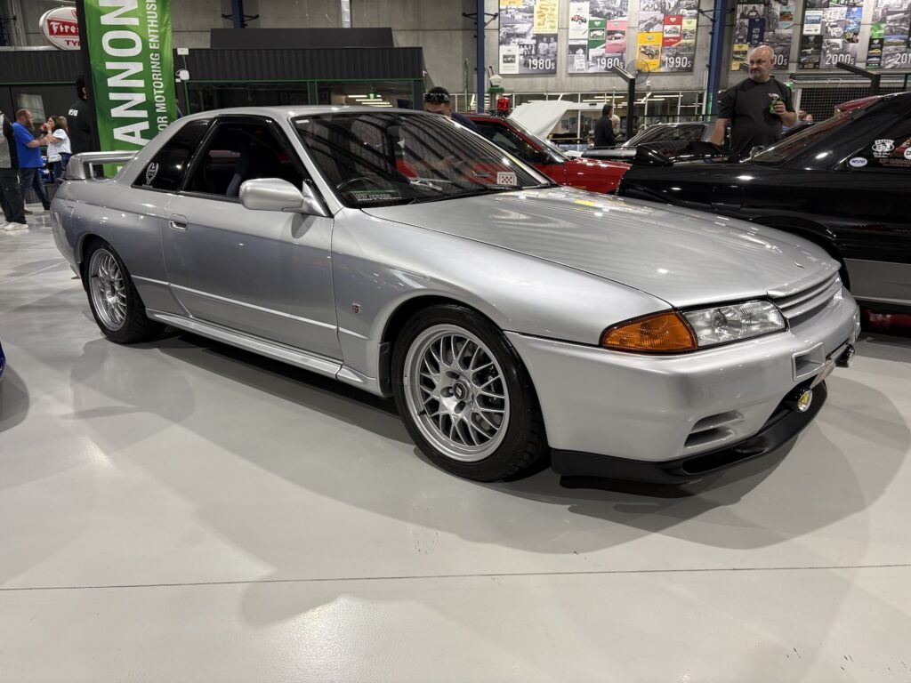 Nissan Skyline R32 GT-R