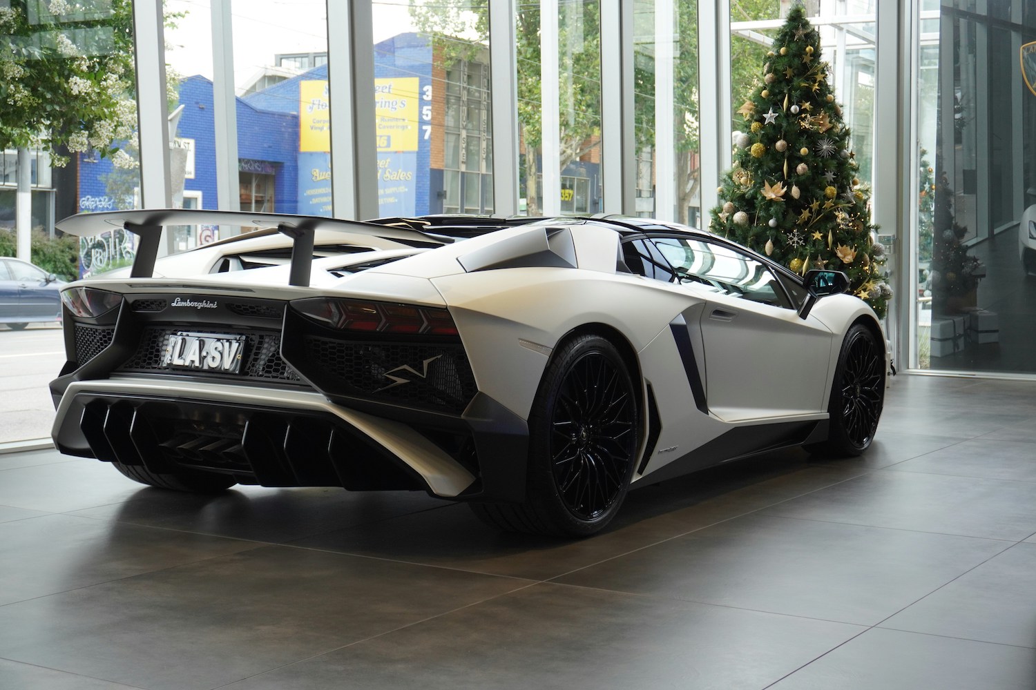 Lamborghini Aventador SV